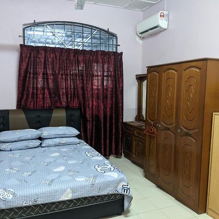 Aryani Homestay Kampong Kelemak المظهر الخارجي الصورة