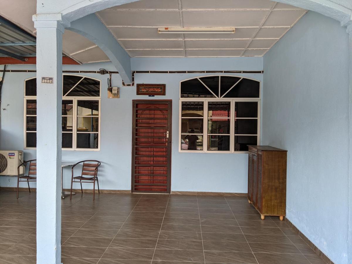 Aryani Homestay Kampong Kelemak المظهر الخارجي الصورة