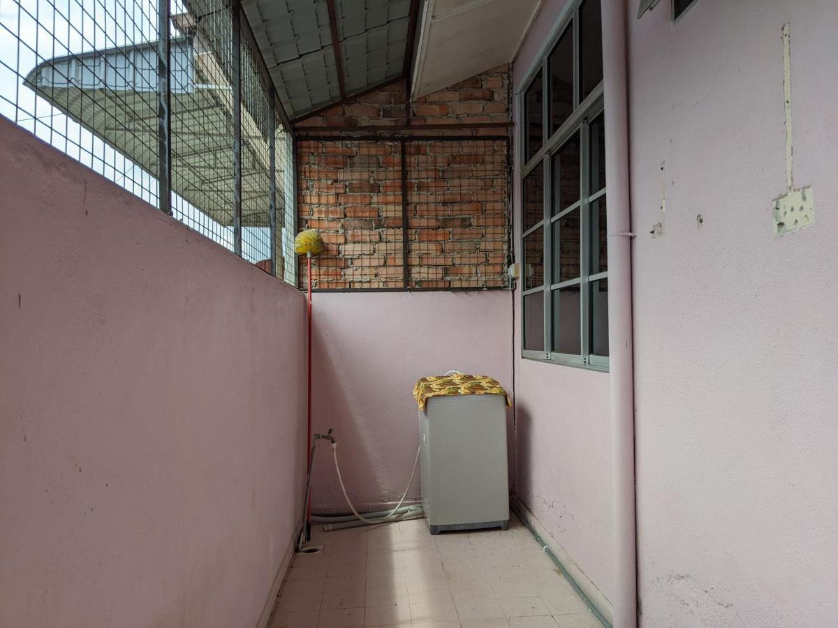 Aryani Homestay Kampong Kelemak الغرفة الصورة