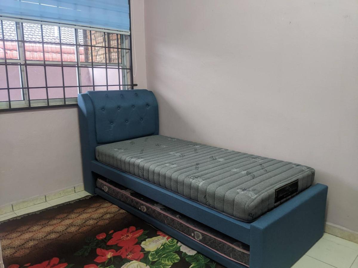 Aryani Homestay Kampong Kelemak المظهر الخارجي الصورة